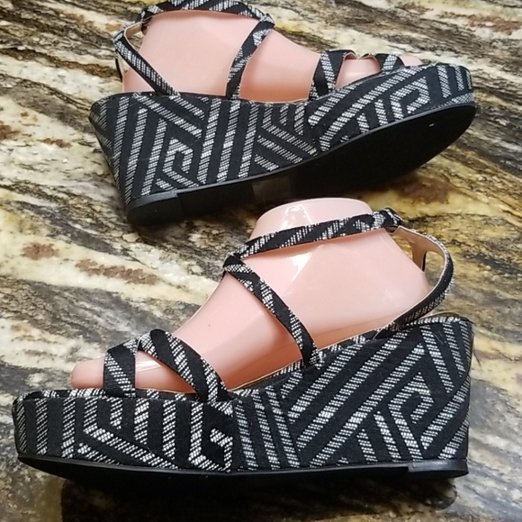 Strappy Wedges - Picture 4 of 5